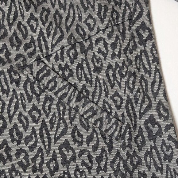 Soft Surroundings Hooded Sweater Womens Medium Leopard Print Cozy Layer Jacket - Picture 6 of 9